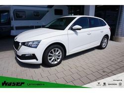 Weiss Gebraucht 2020 Skoda Scala Ambition Kleinwagen | 12.900 € (Guter Preis)