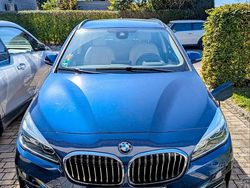 Blau Gebraucht 2019 BMW 225 Luxury Line Kombi | 19.000 €
