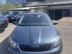 Grau Gebraucht 2017 Skoda Fabia Ambition Kleinwagen | 8.400 € (Fairer Preis)