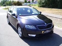 Schwarz Gebraucht 2014 Skoda Octavia Ambition Kombi | 9.299 € (Fairer Preis)