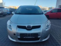 Silber Gebraucht 2007 Toyota Auris Sol Kleinwagen | 2.200 € (Superpreis)