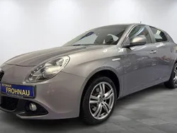 Grau Gebraucht 2017 Alfa Romeo Giulietta Super Kleinwagen | 15.980 € (Fairer Preis)