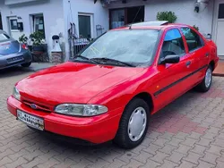 Rot Gebraucht 1995 Ford Mondeo Limousine | 3.500 €