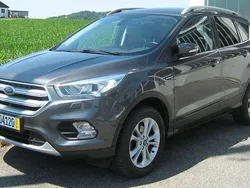 Grau Gebraucht 2017 Ford Kuga Titanium SUV | 9.750 € (Guter Preis)