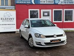 Weiß Gebraucht 2015 VW Golf VII Cup Limousine | 7.690 € (Guter Preis)