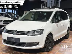 Weiß Gebraucht 2011 VW Sharan Style Van / Kleinbus | 16.999 €