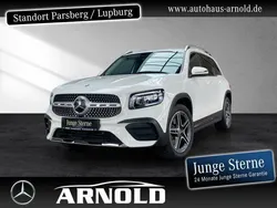Weiß (polarweiß) Gebraucht 2023 Mercedes GLB250 AMG line SUV | 46.889 € (Fairer Preis)