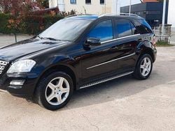Schwarz Gebraucht 2010 Mercedes ML350 SUV | 10.900 € (Fairer Preis)