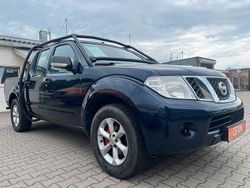 Blau Gebraucht 2011 Nissan Navara XE Abholung | 12.900 € (Etwas zu teuer)