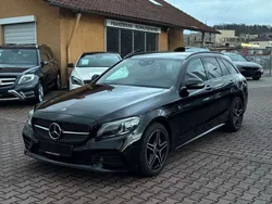 Ung. schwarz unilack Gebraucht 2019 Mercedes C300 AMG Kombi | 26.800 € (Fairer Preis)