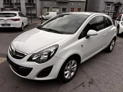 Weiß Gebraucht 2014 Opel Corsa Energy Kleinwagen | 3.450 € (Fairer Preis)
