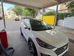 Weiß Gebraucht 2019 Hyundai Tucson Premium SUV | 18.400 € (Guter Preis)
