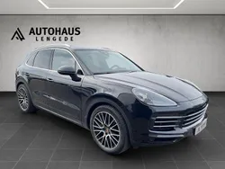Schwarz Gebraucht 2018 Porsche Cayenne SUV | 46.999 € (Etwas zu teuer)