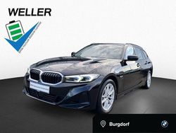 Schwarz Gebraucht 2022 BMW 320e Sport Line Kombi | 29.490 € (Fairer Preis)