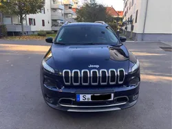 Blau Gebraucht 2015 Jeep Cherokee SUV | 12.499 €