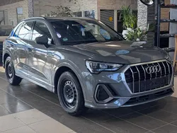 Grau Gebraucht 2021 Audi Q3 S-Line SUV | 26.900 € (Guter Preis)