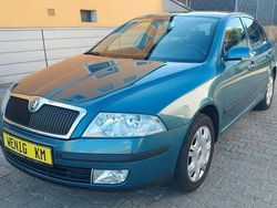 Grün Gebraucht 2006 Skoda Octavia Ambiente Limousine | 2.900 € (Guter Preis)