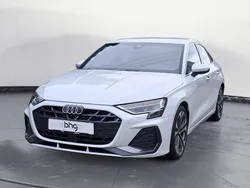 Weiß Gebraucht 2025 Audi A3 S-Line Limousine | 41.700 € (Teuer)