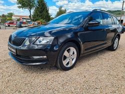 Schwarz Gebraucht 2020 Skoda Octavia Tour Kombi | 16.700 € (Guter Preis)