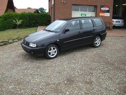 Schwarz metallic Gebraucht 1998 VW Polo Comfortline Kombi | 1.599 € (Fairer Preis)