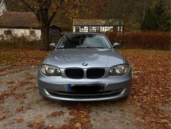 Blau Gebraucht 2008 BMW 120 Kleinwagen | 2.500 € (Guter Preis)