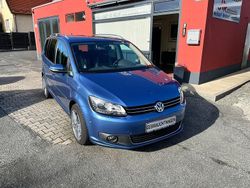 Blau Gebraucht 2013 VW Touran Life Van / Kleinbus | 6.790 € (Guter Preis)