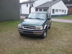 Grün Gebraucht 1997 Ford Explorer SUV | 2.300 € (Fairer Preis)