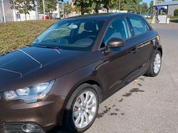 Braun Gebraucht 2014 Audi A1 Sportback S-Line Kleinwagen | 7.200 € (Guter Preis)