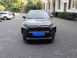 Grau Gebraucht 2021 Toyota RAV4 Hybrid Team SUV | 22.000 €
