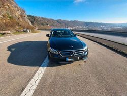 Schwarz Gebraucht 2020 Mercedes E300 Kombi | 24.200 € (Fairer Preis)