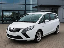 Weiß Gebraucht 2014 Opel Zafira Tourer Selection Van / Kleinbus | 4.900 € (Guter Preis)
