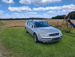 Silber Gebraucht 2002 Ford Mondeo Kombi | 450 € (Superpreis)