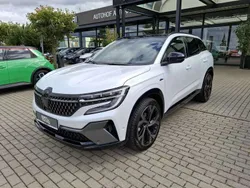 Perlmuttweiß metallic Gebraucht 2023 Renault Austral Techno Esprit Alpine SUV | 29.980 € (Guter Preis)