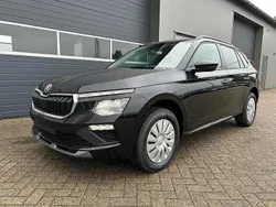 Blackmagic perleffekt Neu 2025 Skoda Kamiq Selection SUV | 26.490 € (Guter Preis)