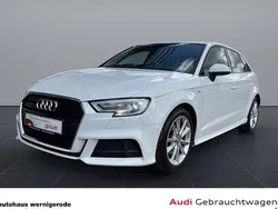 Weiß Gebraucht 2017 Audi A3 Sportback Sport Limousine | 15.839 € (Fairer Preis)