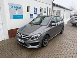 Grau Gebraucht 2017 Mercedes 250 AMG line Limousine | 17.680 € (Fairer Preis)