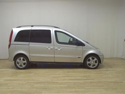 Brillantsilber metallic Gebraucht 2005 Mercedes Vaneo Van / Kleinbus | 1.450 € (Superpreis)