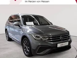 Grau Gebraucht 2022 VW Tiguan Allspace Life SUV | 23.789 € (Fairer Preis)