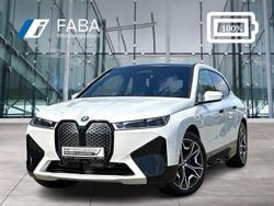 Weiß Gebraucht 2022 BMW iX Sport Line SUV | 44.444 € (Guter Preis)