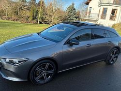 Grau Gebraucht 2022 Mercedes CLA200 Shooting Brake Progressive Kombi | 25.800 € (Fairer Preis)