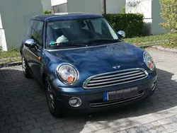 Blau Gebraucht 2010 Mini ONE Kleinwagen | 5.500 € (Etwas zu teuer)