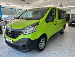 Grün Gebraucht 2016 Renault Trafic Expression Van | 9.990 €