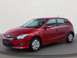 Rot Gebraucht 2012 Hyundai i30 Edition+ Limousine | 6.150 € (Fairer Preis)