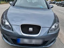 Grau Gebraucht 2012 Seat Leon Limousine | 4.200 € (Guter Preis)