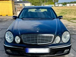 Schwarz Gebraucht 2003 Mercedes E240 Limousine | 7.500 € (Etwas zu teuer)