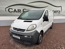Weiß Gebraucht 2005 Opel Vivaro Van | 5.990 € (Fairer Preis)