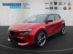 Rotschwarz Neu 2025 Alfa Romeo Junior Veloce SUV | 49.950 € (Fairer Preis)