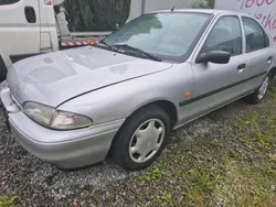 Silber Gebraucht 1995 Ford Mondeo Limousine | 595 €