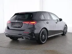 Schwarz Gebraucht 2024 Mercedes A250 Premium Limousine | 37.800 € (Fairer Preis)