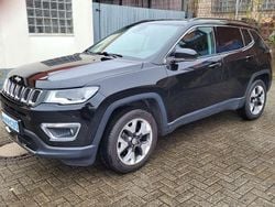 Diamond black crystal p/c Gebraucht 2018 Jeep Compass Limited SUV | 13.990 € (Guter Preis)